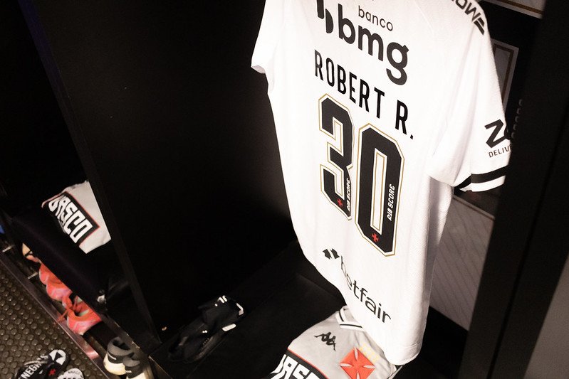 ROBERT RENAN E RAYAN DESFALCAM O VASCO CONTRA O BAHIA