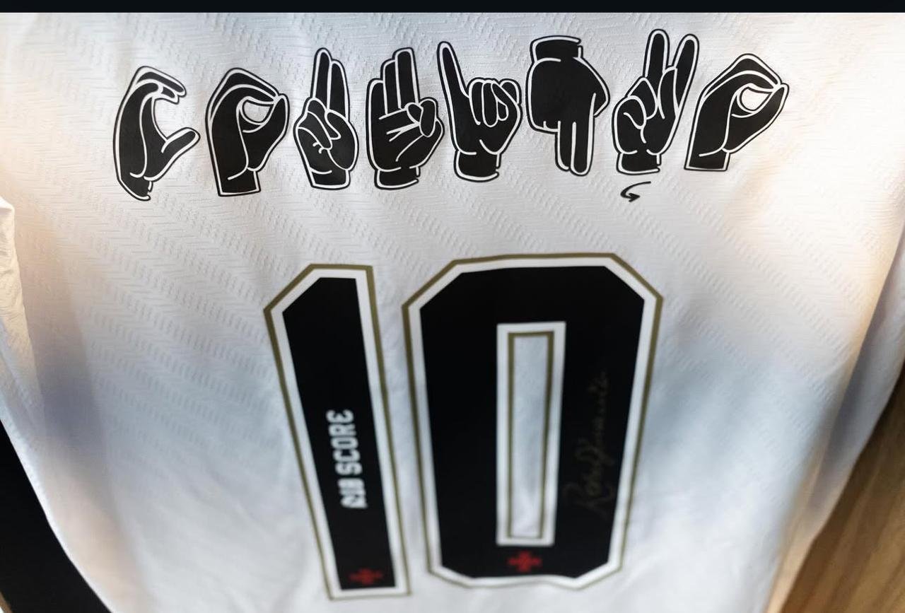 COUTINHO VIRA MAESTRO DO TIME E COMANDA O VASCO EM 2025