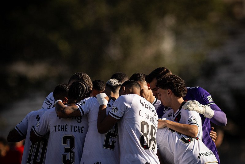 CONFIRA OS PENDURADOS DO VASCO PARA ENCARAR O LEÃO