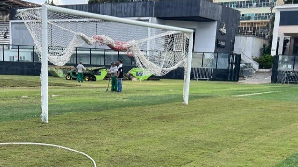 GRAMADO DE SÃO JANUÁRIO PASSA POR TRATAMENTO NA DATA FIFA