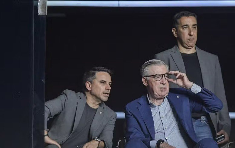 VASCO RECEBE TÉCNICO DA SELEÇÃO COM VINHO E CHEF EXCLUSIVO