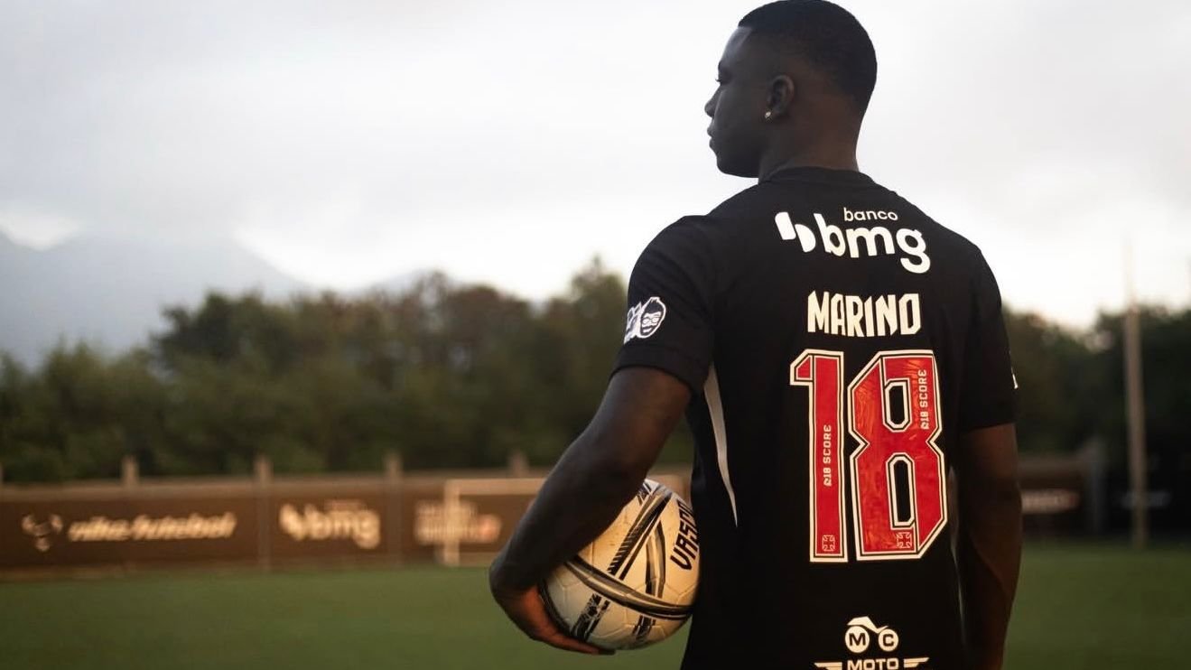 VASCO APRESENTA AMBICIOSO ATACANTE COLOMBIANO MARINO