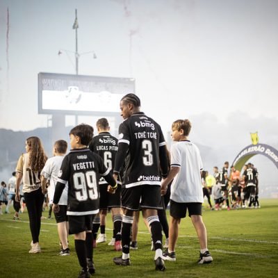 QUAL É A ESCALAÇÃO IDEAL DO VASCO PARA ENCARAR O PALMEIRAS?