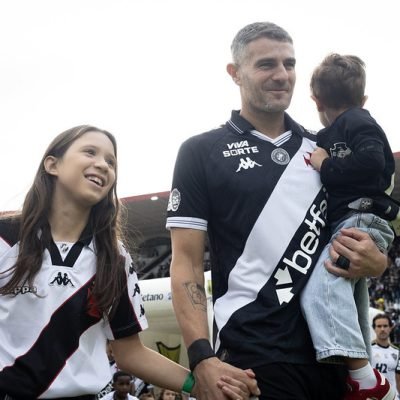 MÁXIMO RESPEITO AO ANIVERSARIANTE DO DIA VEGETTI