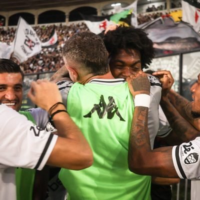 “A VITÓRIA HOJE É INEGOCIÁVEL” FOI O TEMA DO VASCO NA COLINA
