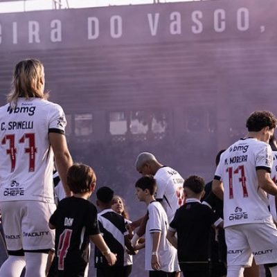 Renato cobra melhor desempenho e faz alerta para a temporada