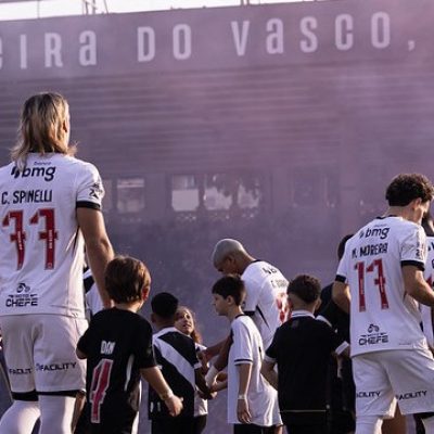 Renato cobra melhor desempenho e faz alerta para a temporada