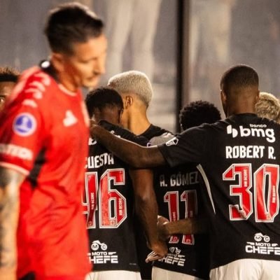 Andrés Gómez deixa o Vasco rumo à Copa do Mundo
