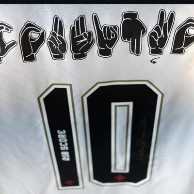 COUTINHO VIRA MAESTRO DO TIME E COMANDA O VASCO EM 2025